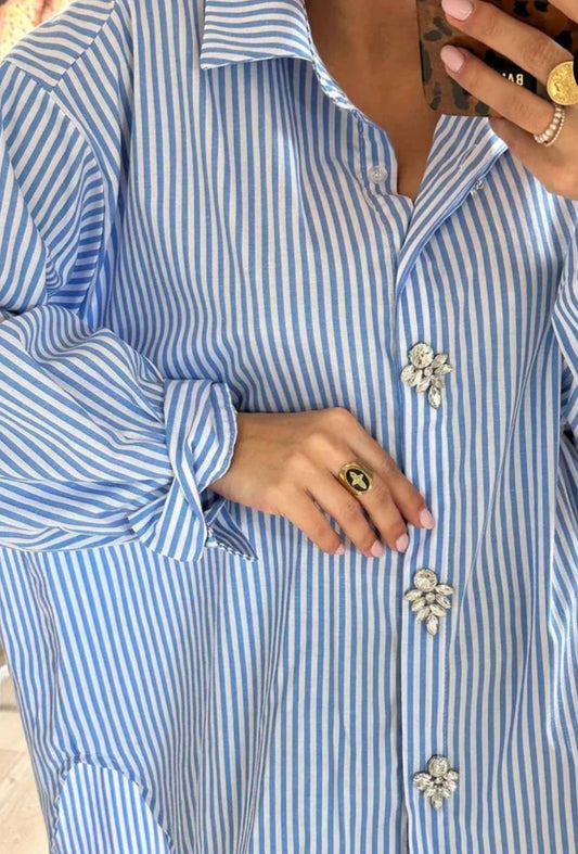 Chemise rayée bleue et blanche