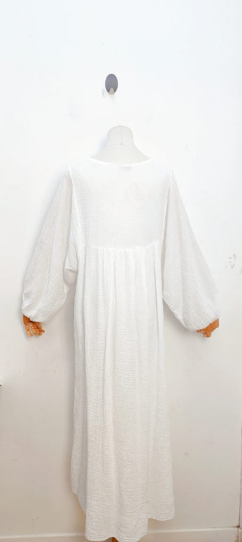 Robe gaz de coton blanche